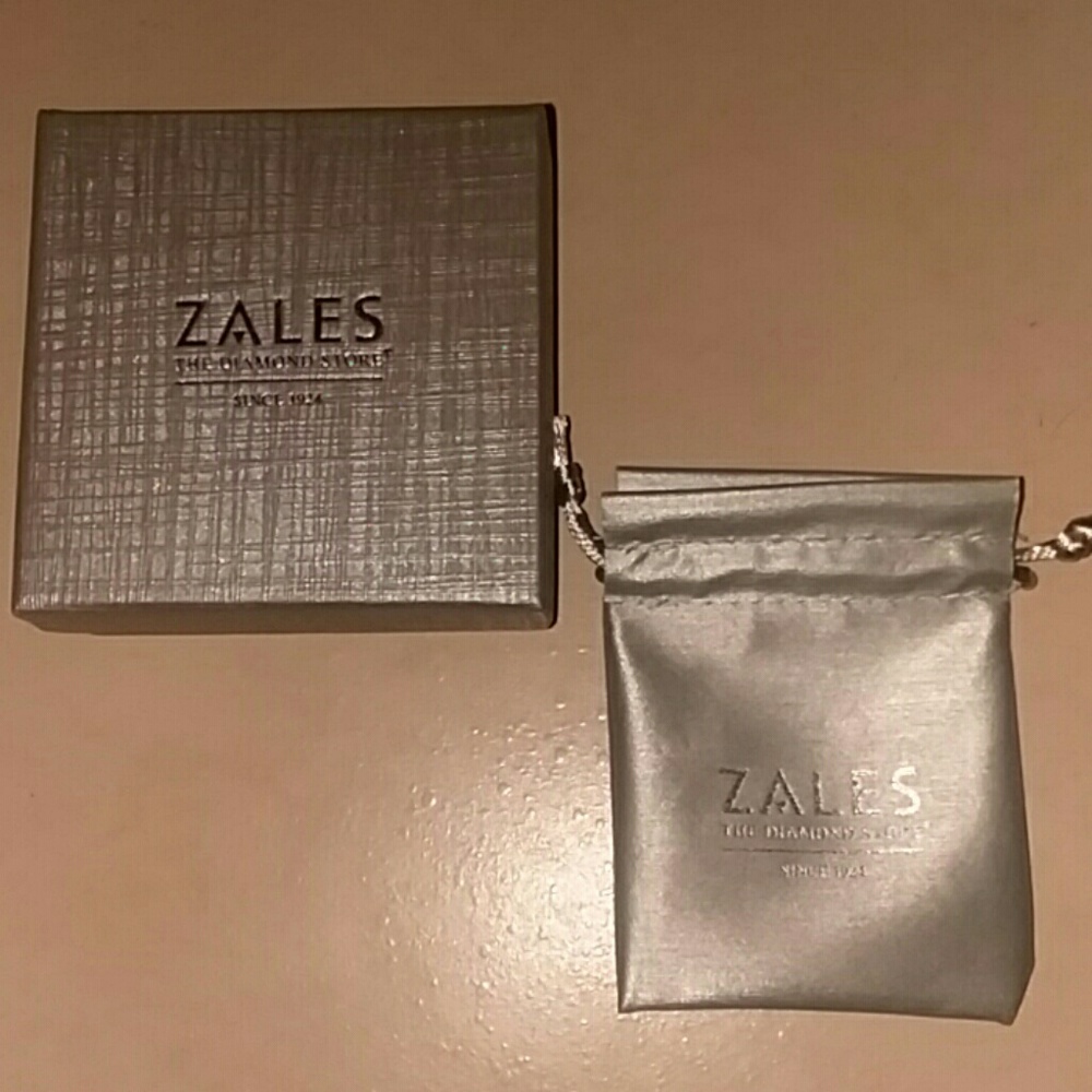 FINAL PRICE! Zales gift box + dust bag